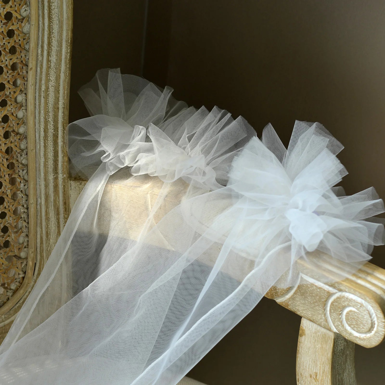 Fluffy Tulle Bridal Gloves