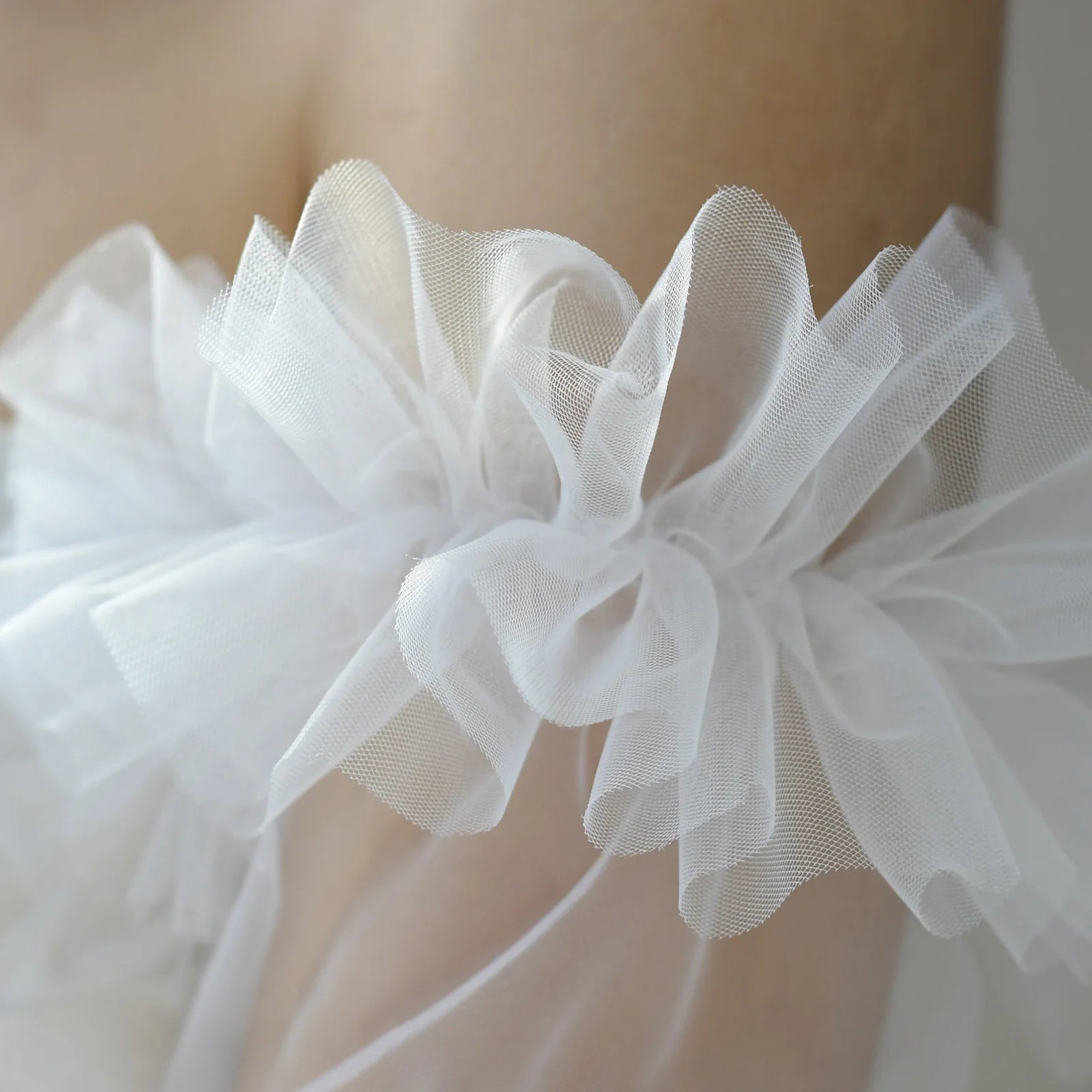 Fluffy Tulle Bridal Gloves
