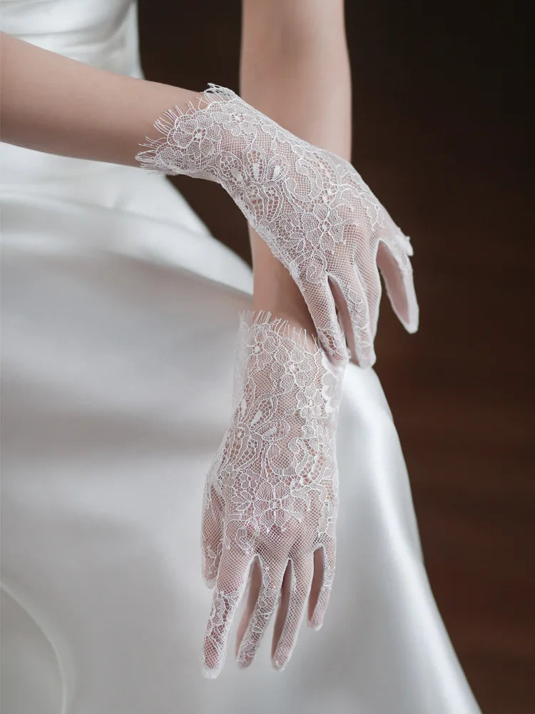 Flower & Pearl Bridal Gloves